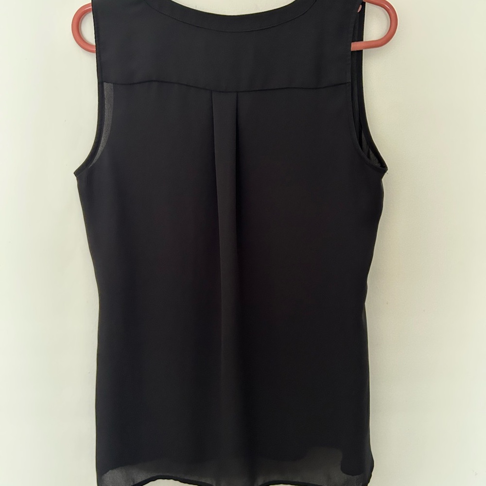 LOFT Black Sleeveless Henley-Style Camisole - Picture 3 of 5